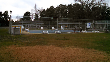 Bel Alton Motel pool